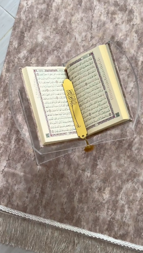 Acrylic Glass Holy Quran Stand